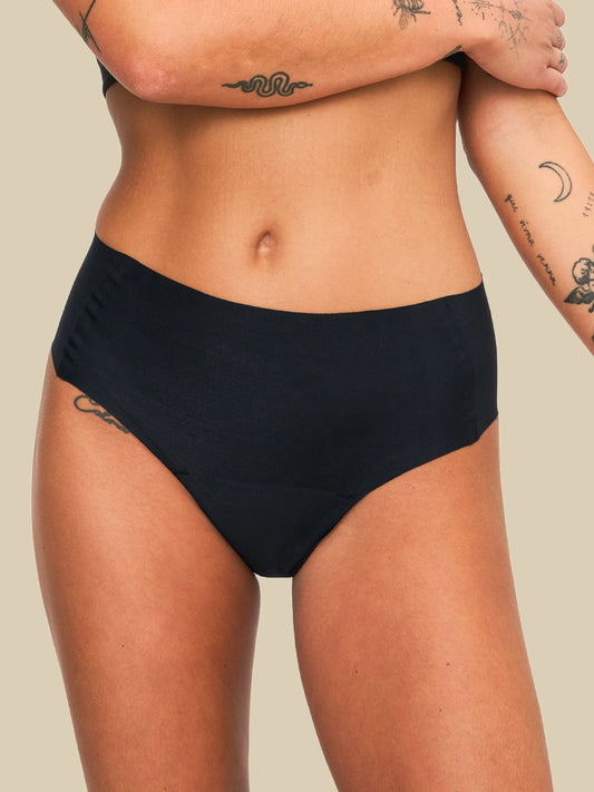 Besiūles menstruacinės kelnaitės aukštu liemeniu „ActiveMatters High-waist“