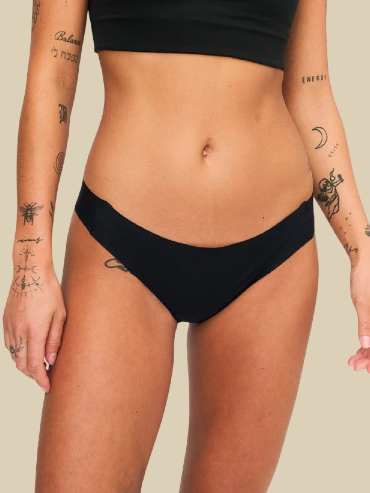 Besiūliai menstruaciniai stringai „ActiveMatters Thong“