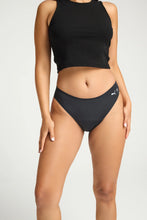 Įdėkite nuotrauką į Galerijos peržiūrą, 🩸🩸🩸 Puma X Modibodi Besiūlės kelnaitės Bikini MH (vidutiniam / gausiam kraujavimui bei šlapimo nelaikymui)